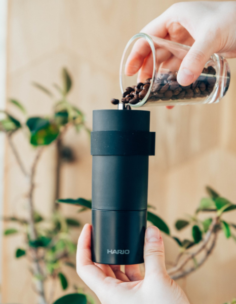 Hario Mini Black Pro Çelik Bıçaklı Kahve Değirmeni